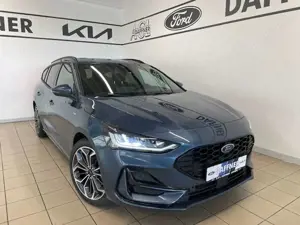 Ford Focus Turnier ST-Line X Alu 18'' LED ACC Kamera  NEUES M