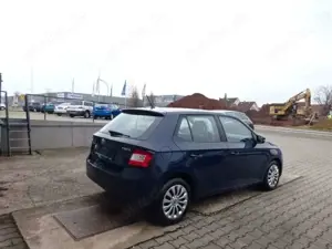 Skoda Fabia 1.0l MPI Active Bild 3