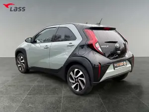 Toyota Aygo 1.0 Pulse Klimaaut SHZ Tempo Kamera GJR Bild 4