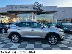 Hyundai TUCSON 2WD,Navi,Kamera