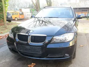 BMW 320 320d Pano Ahk Advantage Paket Leder Xenon