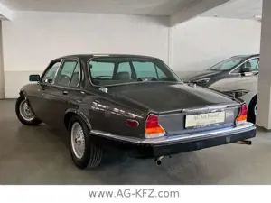 Jaguar XJ Serie III 4.2/Klima/H-Zulass./S-Dach/Leder Bild 4