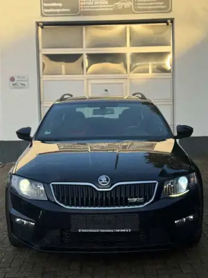 Skoda Octavia VRS/Zahnriemen Neu/Scheckheft Bild 2