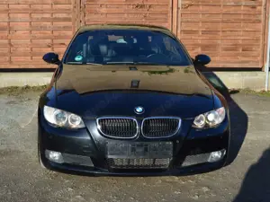 BMW 320 320d Bild 2