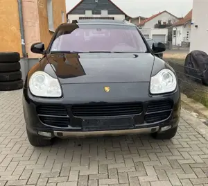 Porsche Cayenne S V8 Pano Leder Bi-Xenon Navi STHZ Bild 3