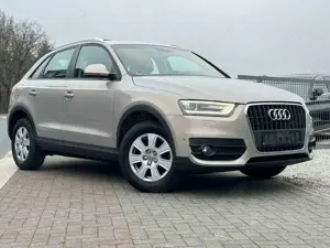 Audi Q3 2.0 TFSI quattro 1.Hand Pano Spurhalte+Totwinkel Bild 3