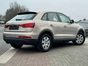 Audi Q3 2.0 TFSI quattro 1.Hand Pano Spurhalte+Totwinkel Bild 2
