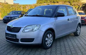 Skoda Fabia 1.2i Classic/TÜV AU  10.2026/1.HAND/S-Heft