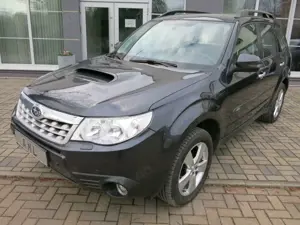 Subaru Forester Exclusive 1.HAND SCHECKHEFTGEPFLEGT KAMERA PANORAM