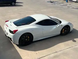 Ferrari 458 458 Italia Bild 2