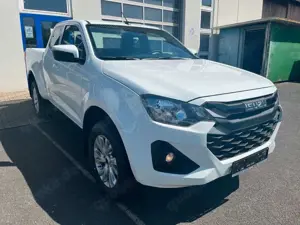 Isuzu D-Max Space Cab LS AT neues Modell +SOFORT+ Bild 2