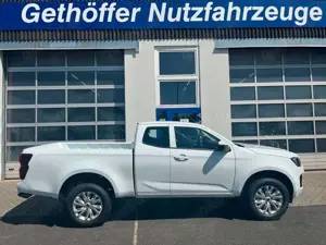 Isuzu D-Max Space Cab LS AT neues Modell +SOFORT+ Bild 5