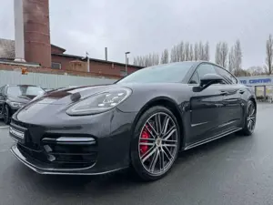 Porsche Panamera GTS*PANO*MEMORY*CHRONO*HUD*1HAND