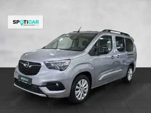 Opel Combo E Life Ultimate+AUTOMATIK+PDC+SZH+NAVI