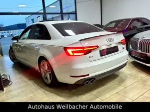 Audi A4 Lim. quattro S line *Virtual*LED*SCH*Leder* Bild 4