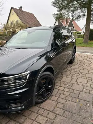 Volkswagen Tiguan Allspace Highline 4Motion Bild 2