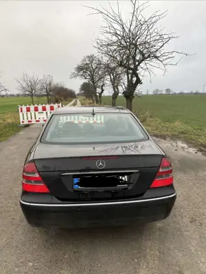 Mercedes-Benz E 270 E 270 CDI (211.016) Bild 2