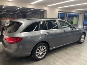 Mercedes-Benz C 200 T d*AUT./LED/Business+/ALU/Navi/TÜVNEU/TOP Bild 4