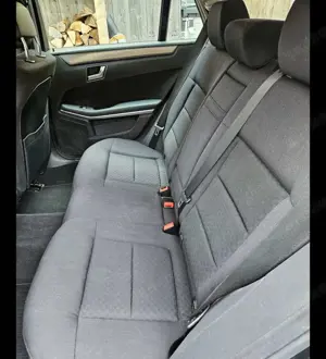 Mercedes-Benz E 220 Bild 4