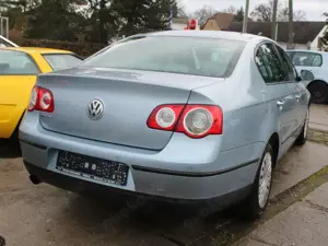 Volkswagen Passat Trendline*Tüvneu*PDC*SH*Klima* Bild 5