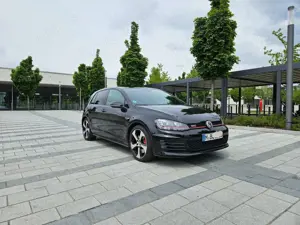 Volkswagen Golf GTI Golf GTI Performance BlueMotion Technology DSG