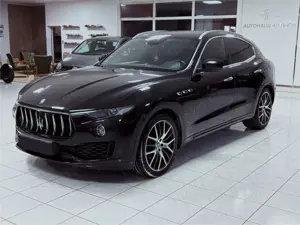 Maserati Levante 3.0 V6+Sport+KeylessGo+Kamera+Panorama Bild 2