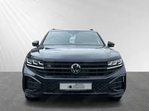 Volkswagen Touareg 3.0 TDI DSG R-Line 4Motion AHK+NAVI+PANO+HUD+IQDR Bild 2