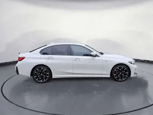 BMW 320 d xDrive Navi Tempom.aktiv Bluetooth PDC MP3 Bild 5
