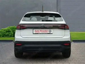 Volkswagen Taigo Basis 1.0 TSI+Spurhalteassistent+Park Distance Con Bild 3