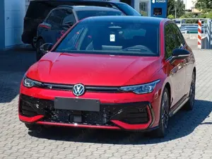 Volkswagen Golf 2.0 TDI DSG R-Line "Black Style" Bild 2