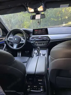 BMW 530 530d xDrive M Packet Bild 2