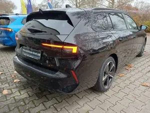 Opel Astra Sports Tourer 1.2 Turbo GS Bild 5
