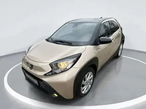 Toyota Aygo X S-CVT Pulse 1,0-l-VVT-i Automatik Sitzheizung