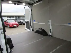 Ford E-Transit Trend FT 350 L2 H2 - Navi/Kamera/Sitzheizung Bild 4