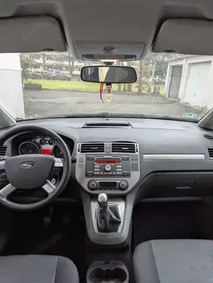 Ford C-Max 1.8 Black Magic Bild 3