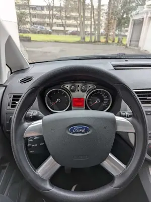 Ford C-Max 1.8 Black Magic Bild 5