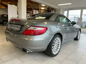 Mercedes-Benz SLK 200 BlueEffi.*Airscarf*Klima*SHZ*PTC*Navi Bild 3