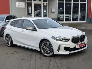 BMW 135 i xDrive 2023 1.Hd nur 6.000KM! NEUWERTIG!