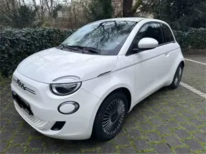 Fiat 500e Elektro 500e Icon, 118 PS Bild 3
