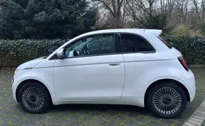 Fiat 500e Elektro 500e Icon, 118 PS Bild 2