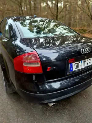 Audi A6 4.2 quattro Bild 2