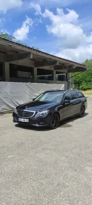 Mercedes-Benz 220 Mercedes E220 Bild 2