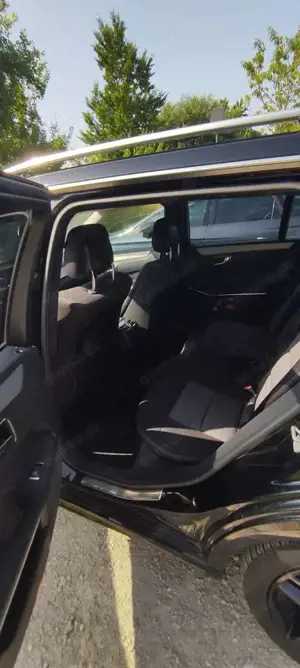 Mercedes-Benz 220 Mercedes E220