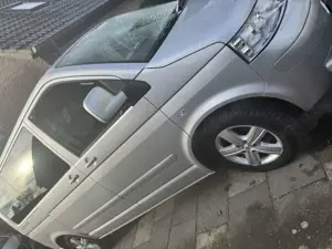 Volkswagen T5 Multivan United