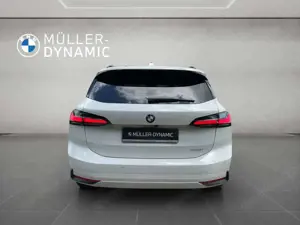 BMW 216 i LED RÜCKFAHR KOMFORTZUG SHZ DAB Bild 5