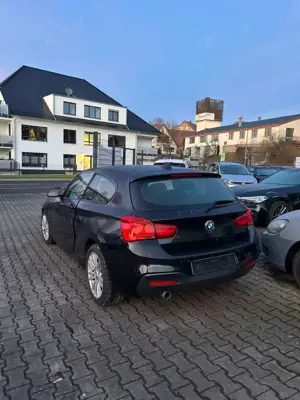 BMW 118 d xDrive M Sport Bild 2