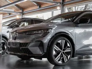 Renault Megane E-Tech E-Tech Electric Iconic EV60 220HP Allwetter Leder Bild 3