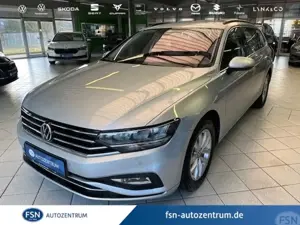 Volkswagen Passat Variant 2.0 TDI Business DSG NAVI LED RFK ACC
