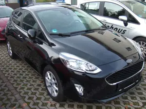 Ford Fiesta 1,0 EcoBoost 74kW Cool  Connect Auto. Bild 2
