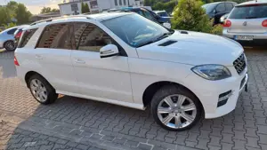 Mercedes-Benz ML 350 BlueTEC 4MATIC 7G-TRONIC AMG